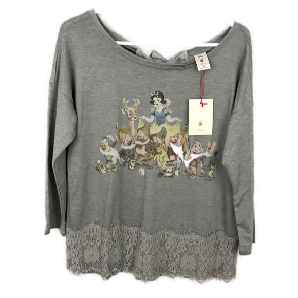 Disney Tops - ✖️SALE✖️ DISNEY Snow White Top